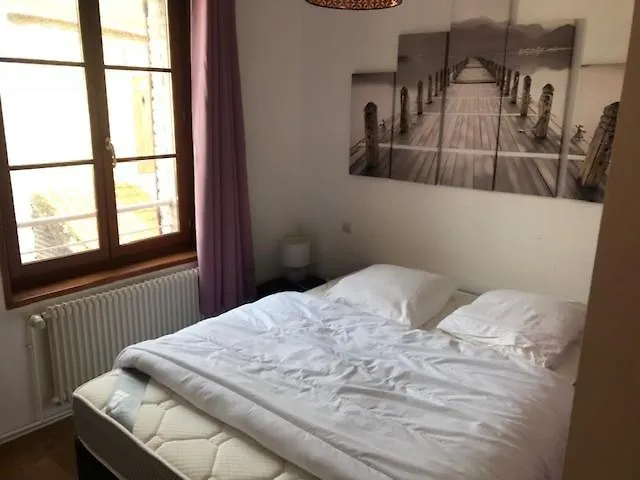 Le Lierre , 2eme Etage Apartment *