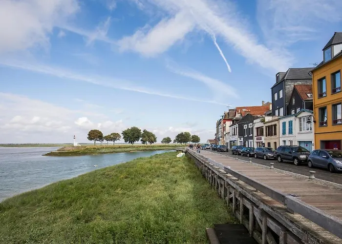 Le Lierre , 2eme Etage Apartment *